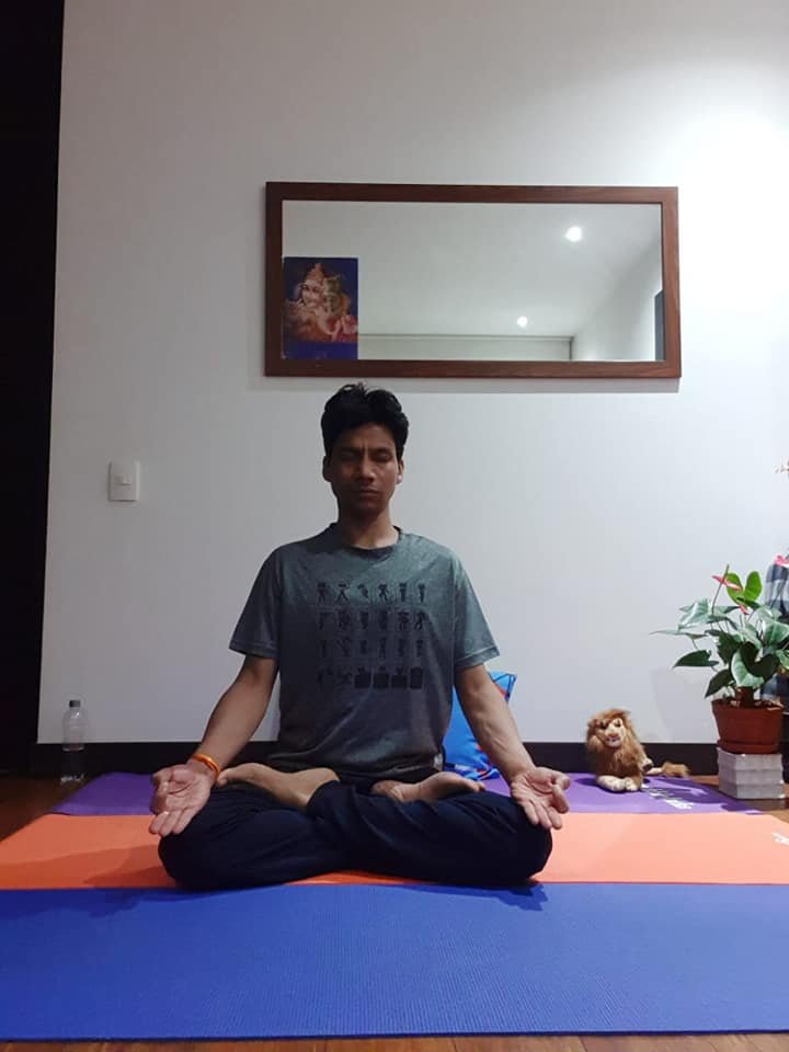 Día internacional del Yoga clases gratuitas. Embajada de la India en Colombia. Foto: facebook.com/IndiaInColombia