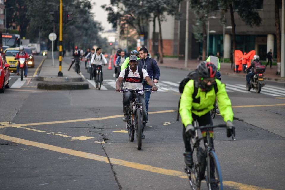 Cifras bicicleta Bogotá y Medellín. Día Mundial de la Bicicleta. Foto: extraída de facebook.com/secretariamovilidadbogota
