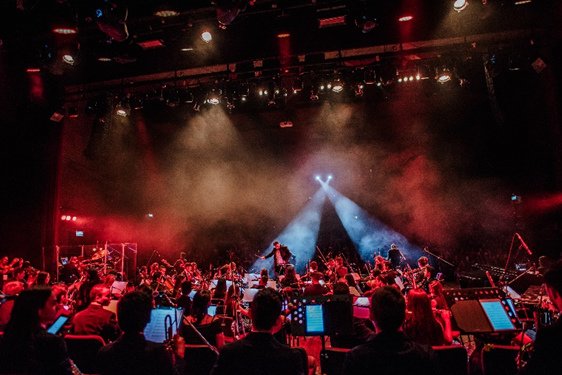 FANIA: Tributo filarmónico