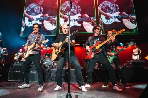 Hombres G revive “Los mejores años de nuestra vida” con himnos que marcan generaciones