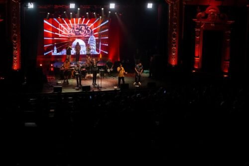 Noche de clásicos bailables con Rikarena y La-33 en Lourdes Music Hall