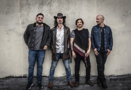 The Black Cat Bone revive su álbum debut que marcó al rock colombiano hace 20 años